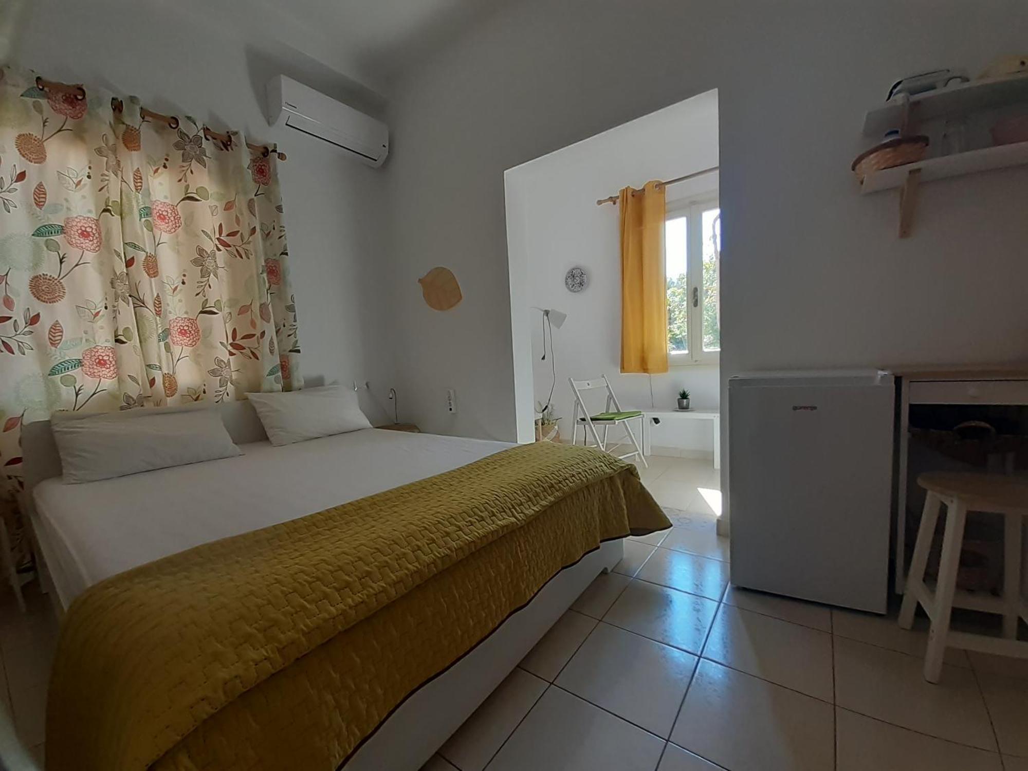 Kampos Rooms Palaiochora Zewnętrze zdjęcie